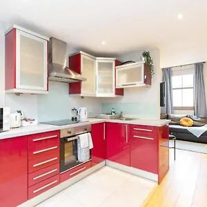 Location 2 Bedroom 2 Bathroom Fast Wifi Holiday home